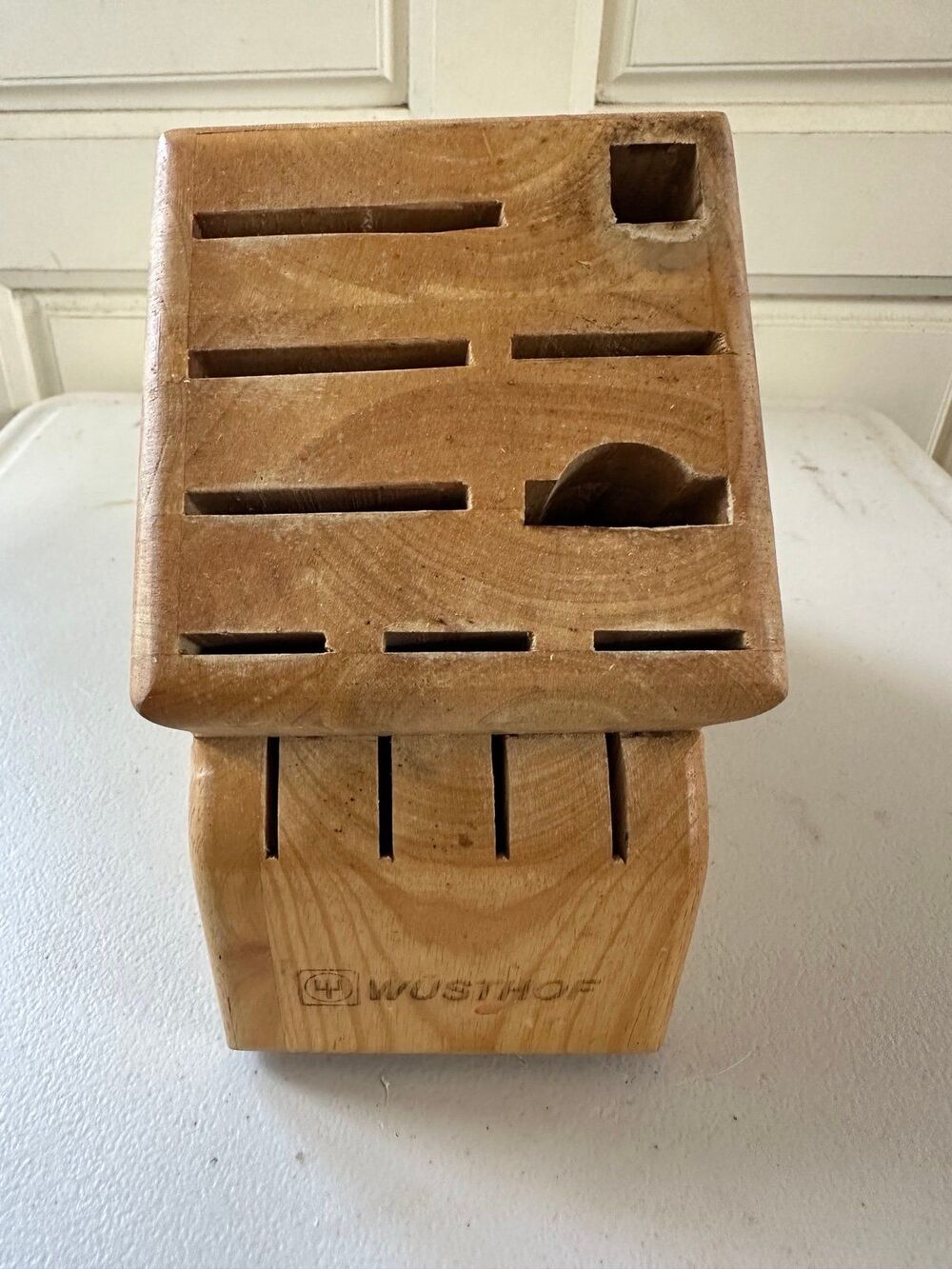 Wusthof 13-Slot Beech Wood Laser Engraved Logo European Cutlery Knife Block